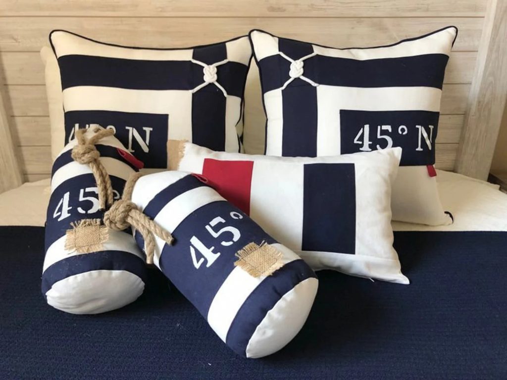 18 Fantastic Coastal Pillow Cover Designs That Will Refresh Your Beach Home