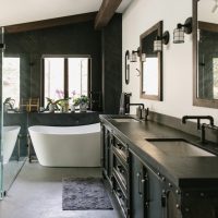 18 Magnificent Mediterranean Style Bathroom Designs