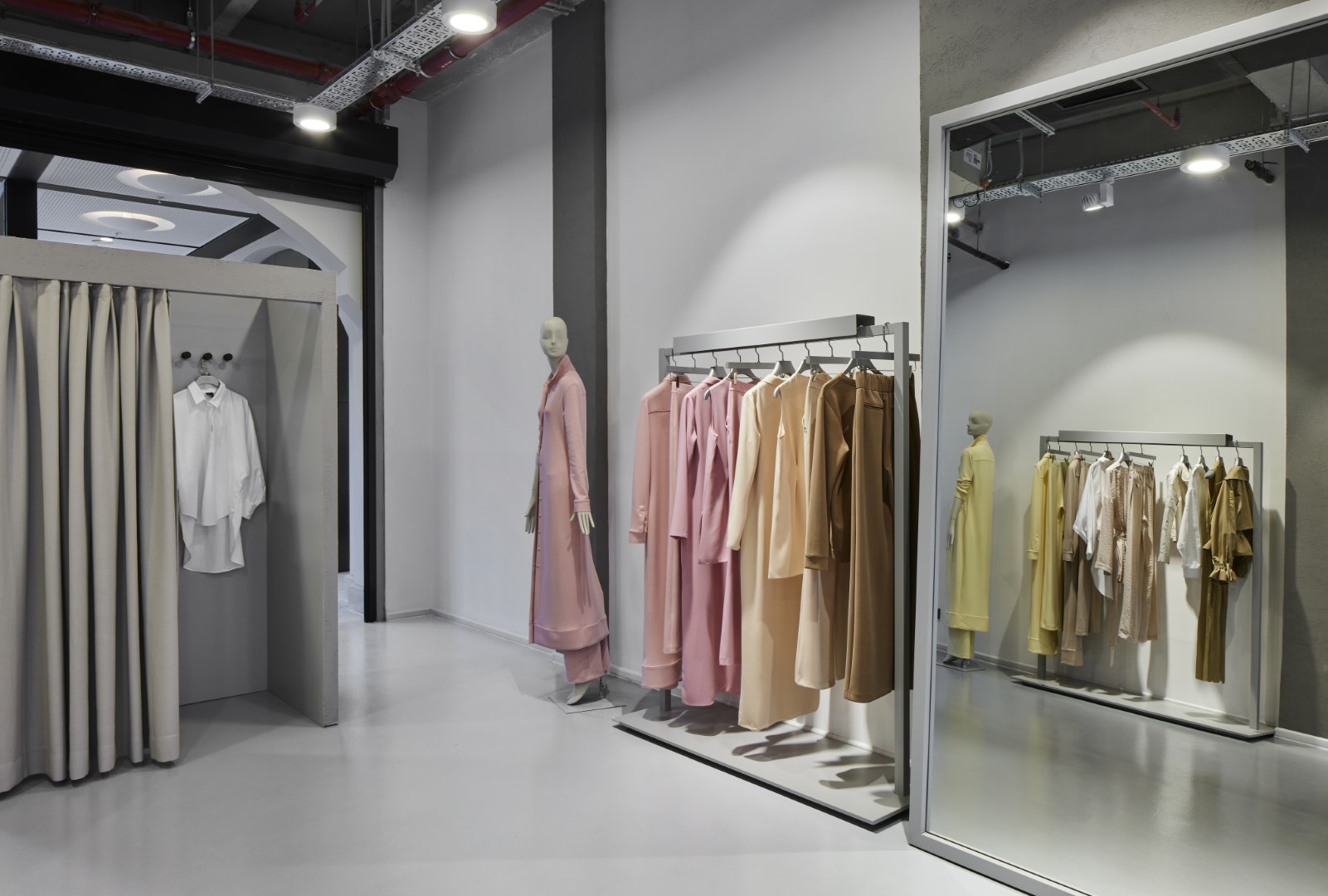 A Simple and Functional Store Design: TAGG Galataport in Istanbul A Simple and Functional Store Design: TAGG Galataport in Istanbul