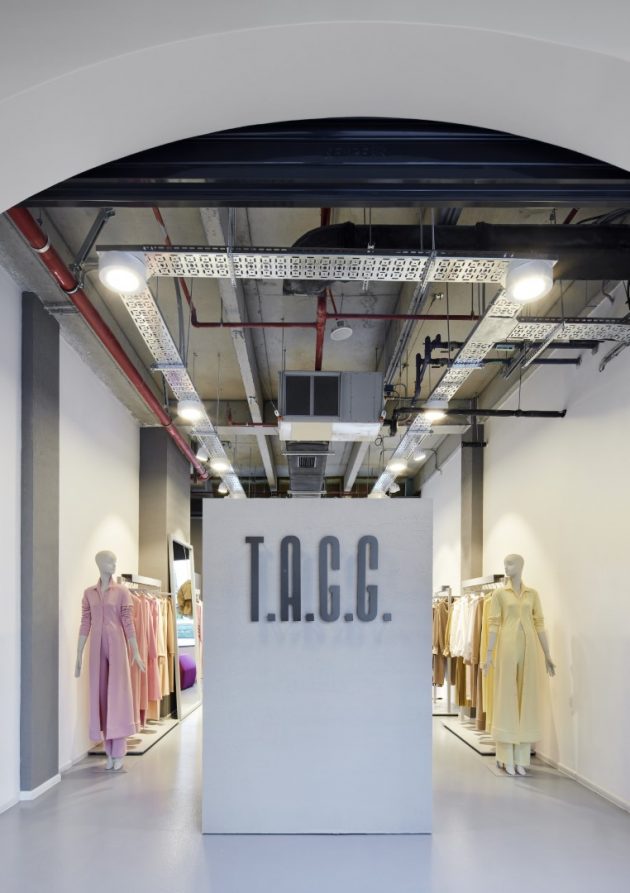 A Simple and Functional Store Design: TAGG Galataport in Istanbul