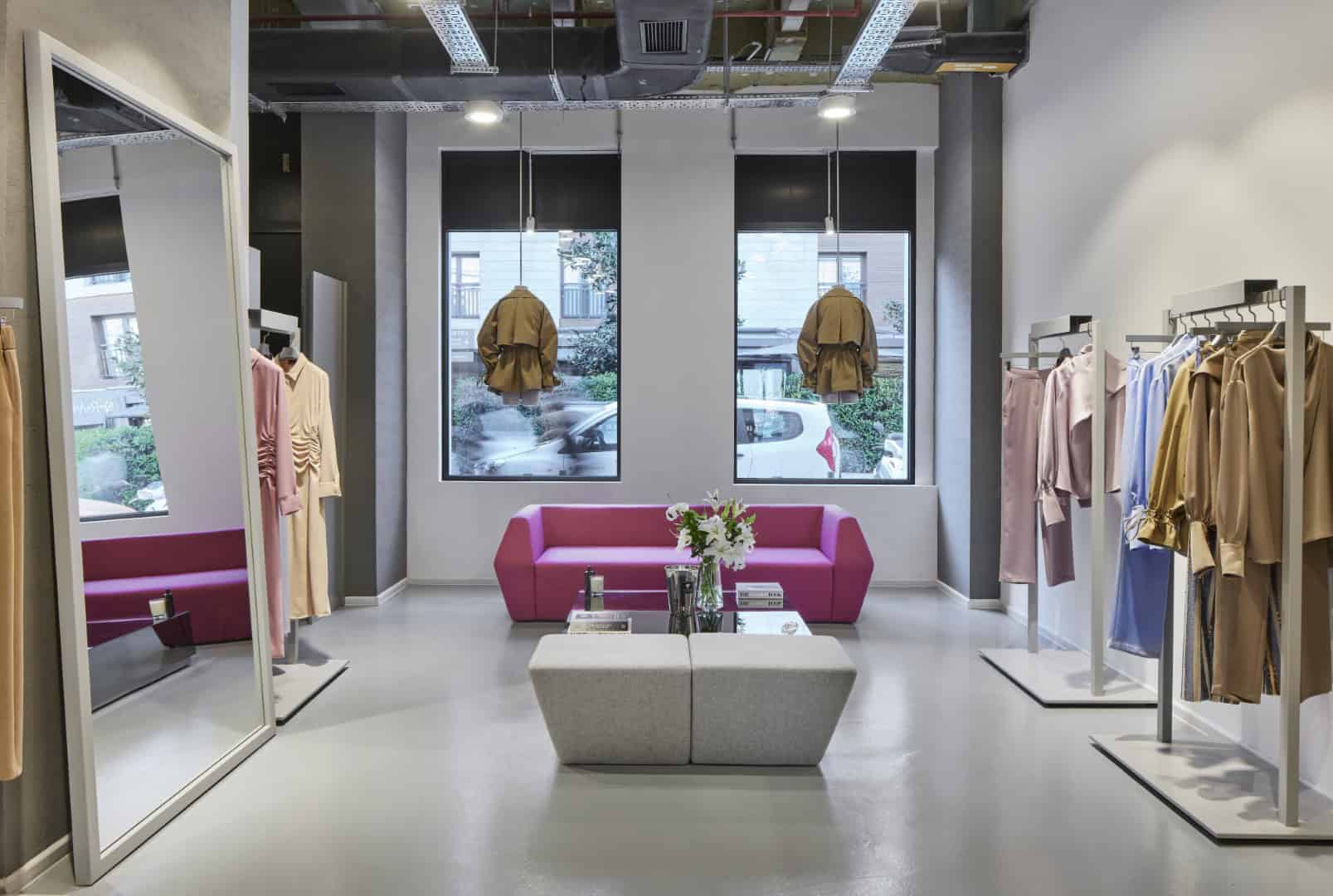 A Simple and Functional Store Design: TAGG Galataport in Istanbul