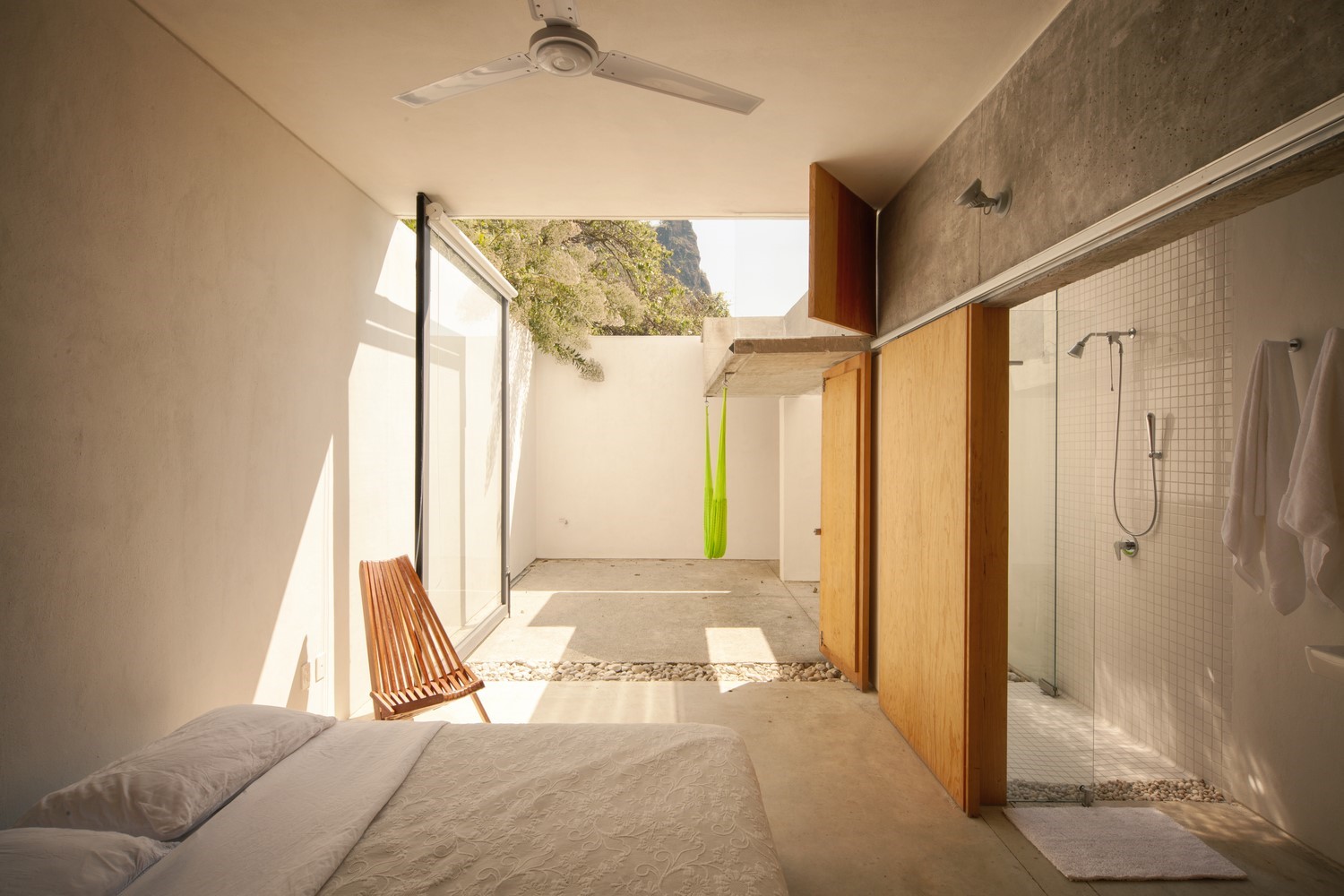 Casa Meztitla by EDAA in Tepoztlan, Mexico Casa Meztitla by EDAA in Tepoztlan, Mexico