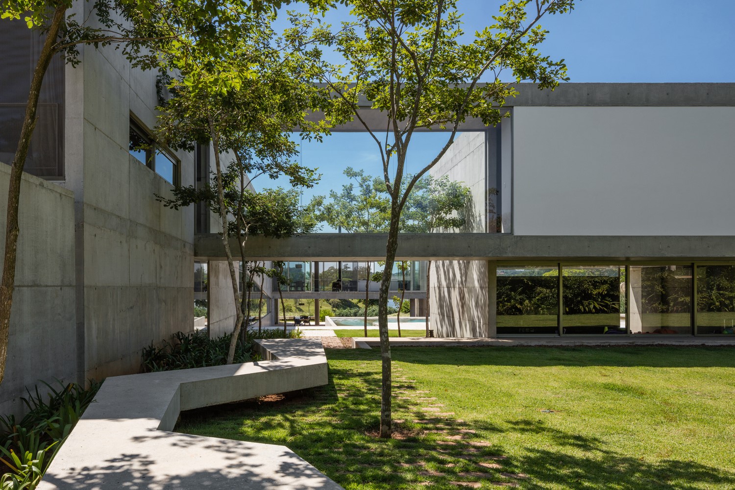 House in Itu by Grupo SP in Brazil House in Itu by Grupo SP in Brazil