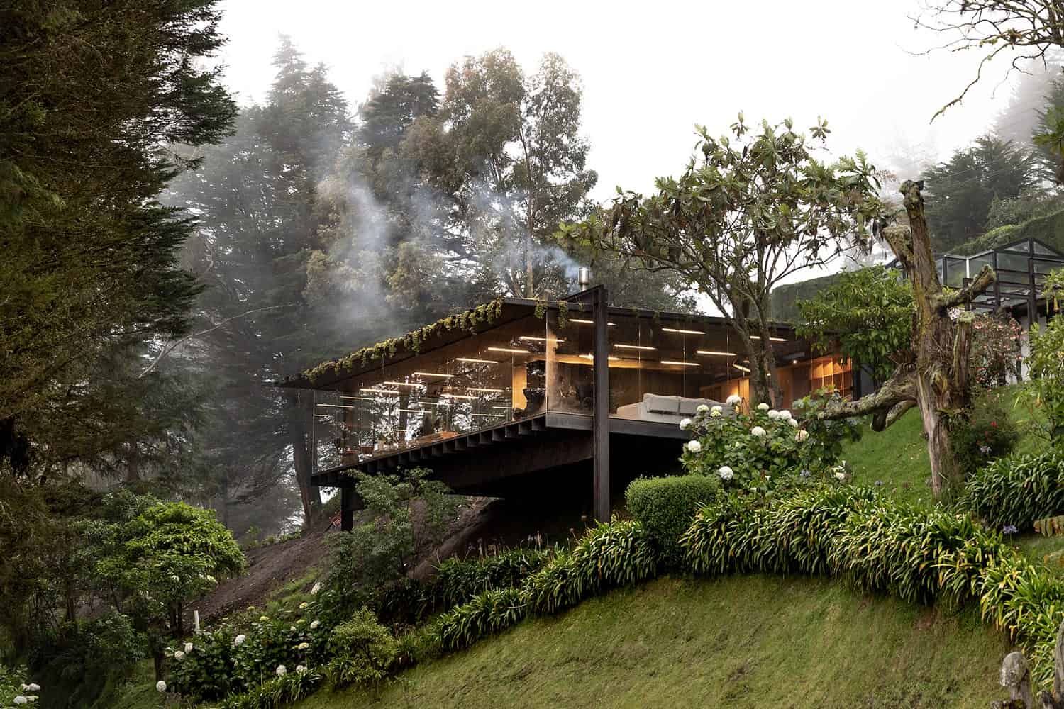 Mirador House by RAMA studio in Ecuador