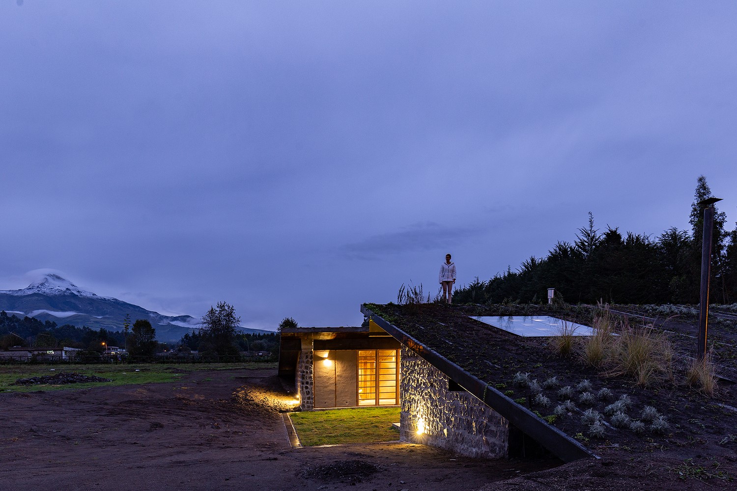 Patios House by RAMA Estudio in Cotopaxi, Ecuador Patios House by RAMA Estudio in Cotopaxi, Ecuador