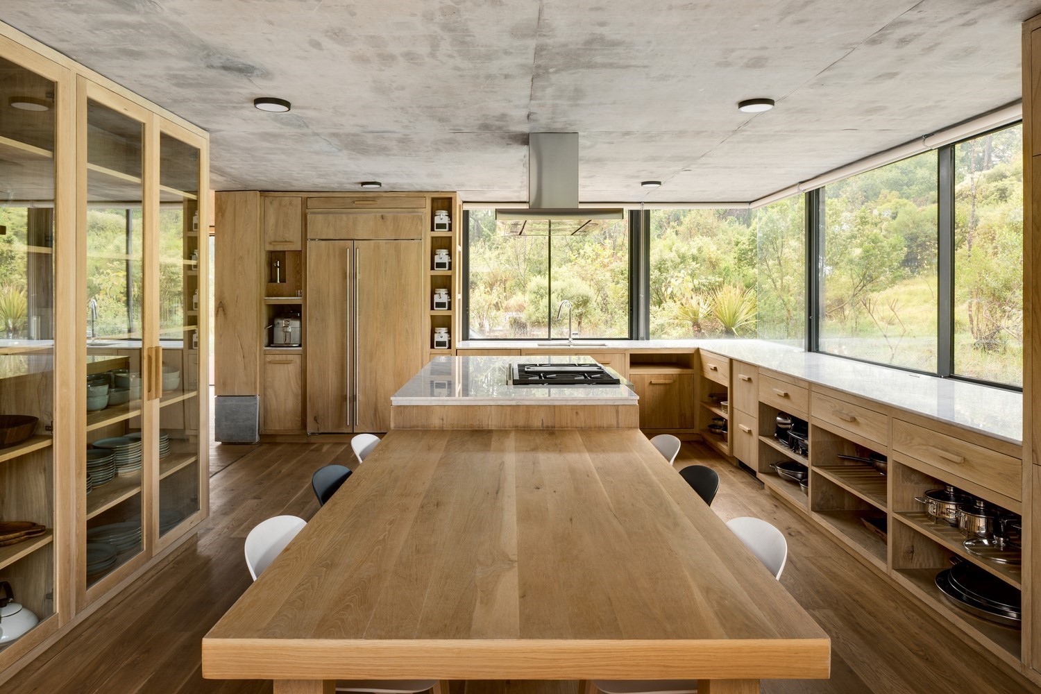 Terreno House by Fernanda Canales in Valle de Bravo, Mexico Terreno House by Fernanda Canales in Valle de Bravo, Mexico