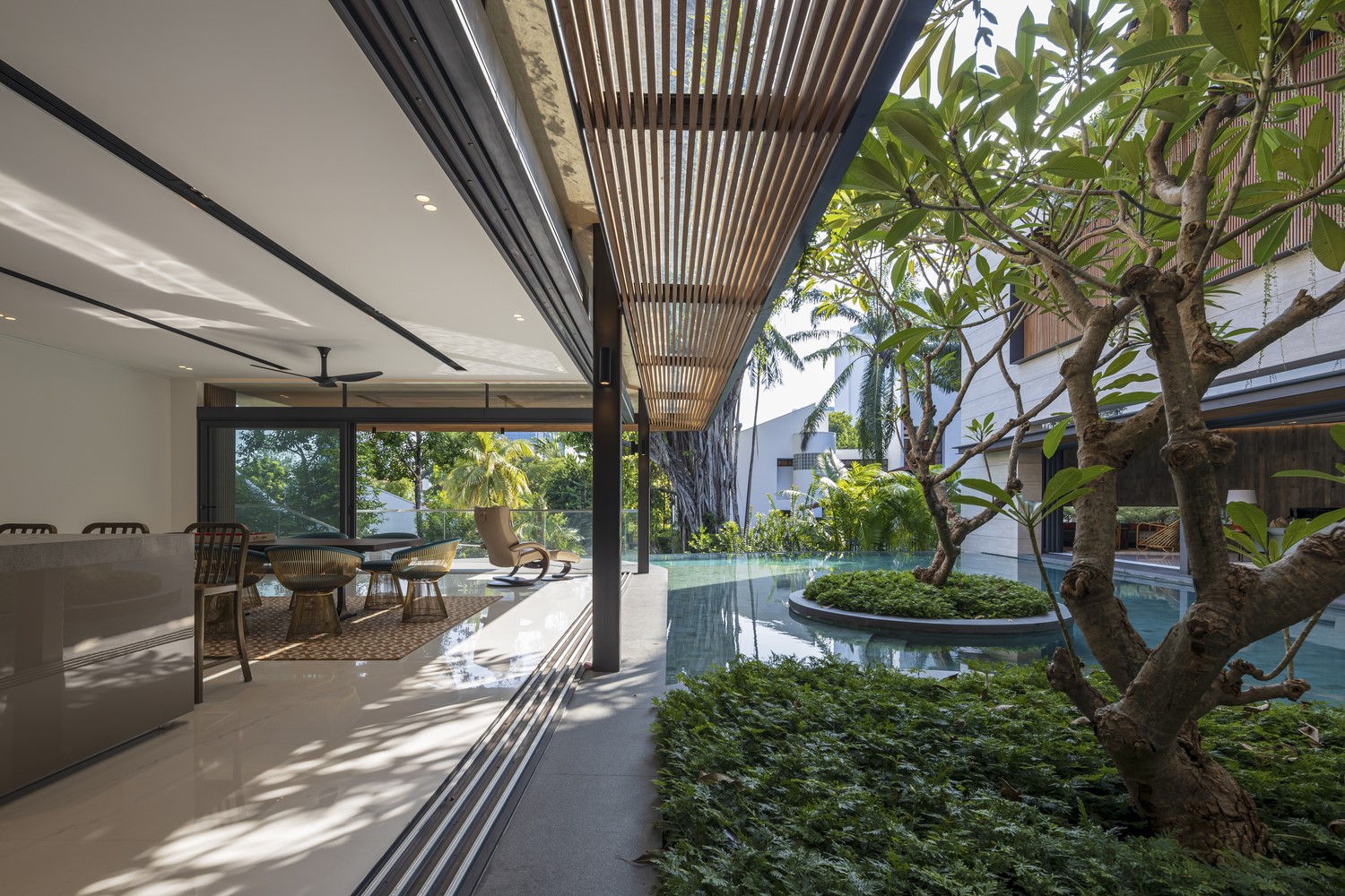 Water Garden House by Wallflower Architecture + Design in Tanglin, Singapore Water Garden House by Wallflower Architecture + Design in Tanglin, Singapore