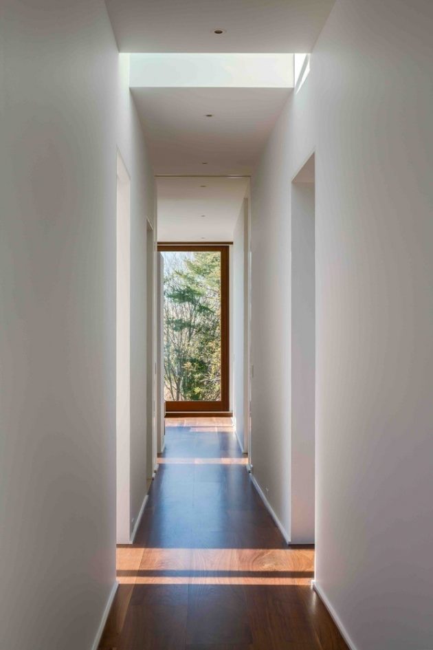 Watermill House by Office of Architecture on Long Island, New York