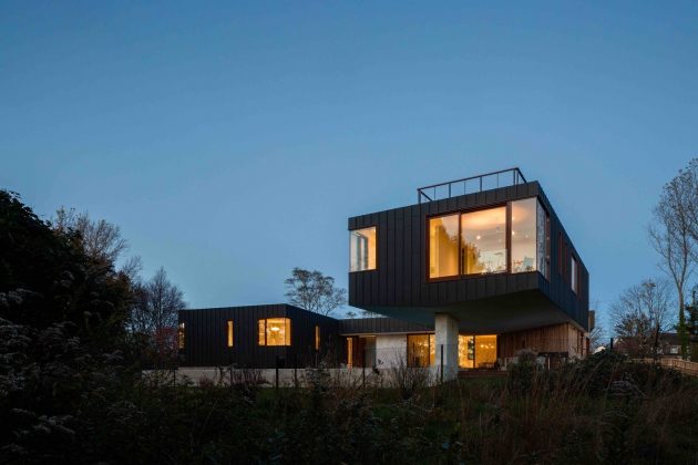 Watermill House by Office of Architecture on Long Island, New York