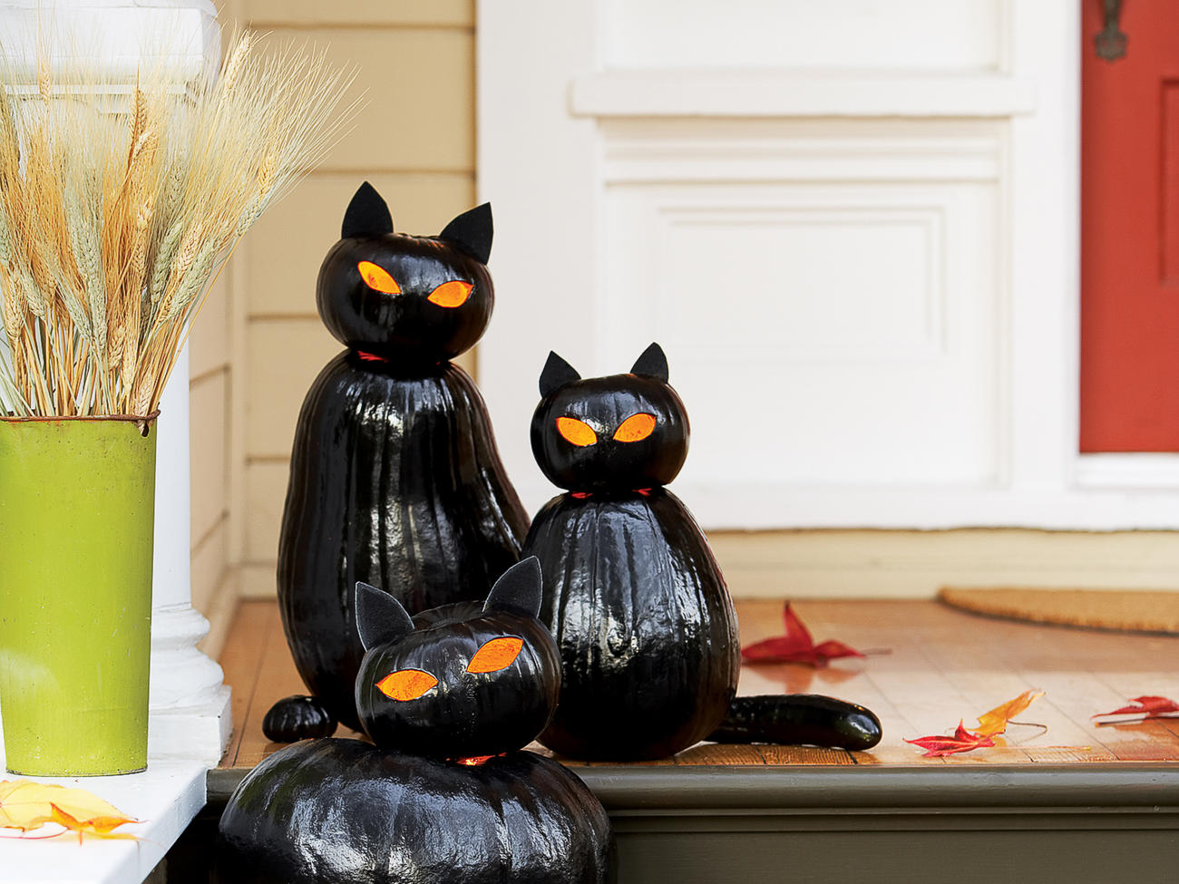 15 Super Cool DIY No Carve Pumpkin Decorations For Fall And Halloween