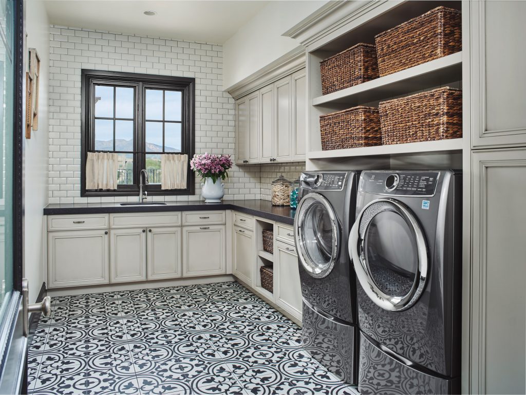16 Ideal Mediterranean Laundry Room Designs That Are More Than Practical