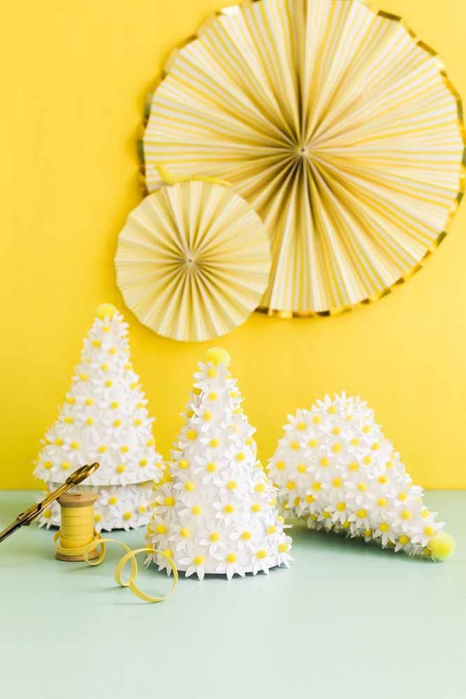 Discover the paper flowers decoration and use it your home Discover the paper flowers decoration and use it your home