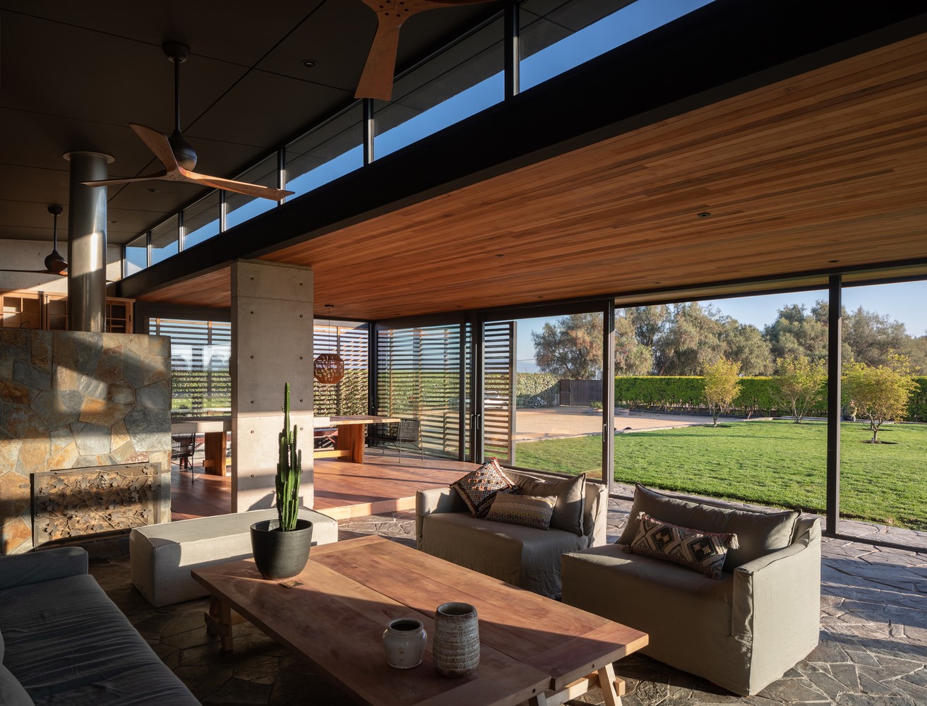 Extension in Isla Maipo by Pedro Ruiz + Benjamín Smart in Chile Extension in Isla Maipo by Pedro Ruiz + Benjamín Smart in Chile