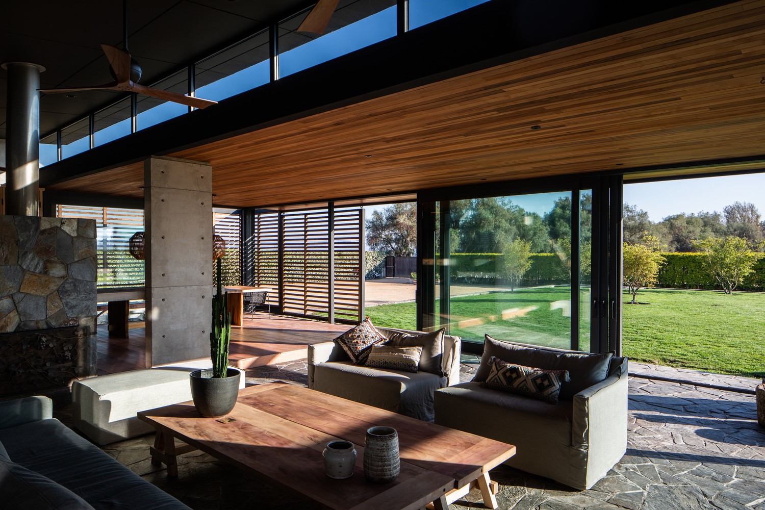 Extension in Isla Maipo by Pedro Ruiz + Benjamín Smart in Chile Extension in Isla Maipo by Pedro Ruiz + Benjamín Smart in Chile