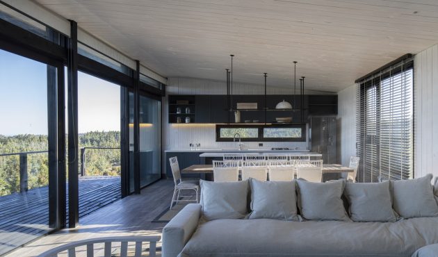 Puertecillo House by Estudio Base Arquitectos in Navidad, Chile