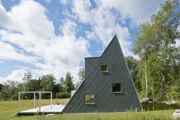 Summer House in Dalarna by Leo Qvarsebo in Sweden