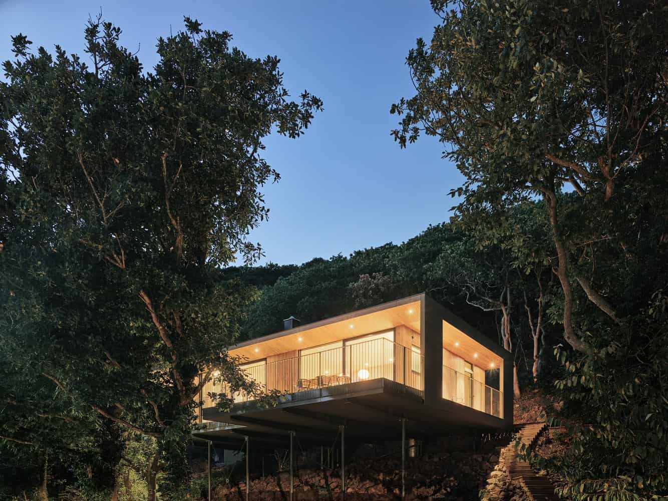 Summerhouse Solviken by Johan Sundberg in Molle, Sweden