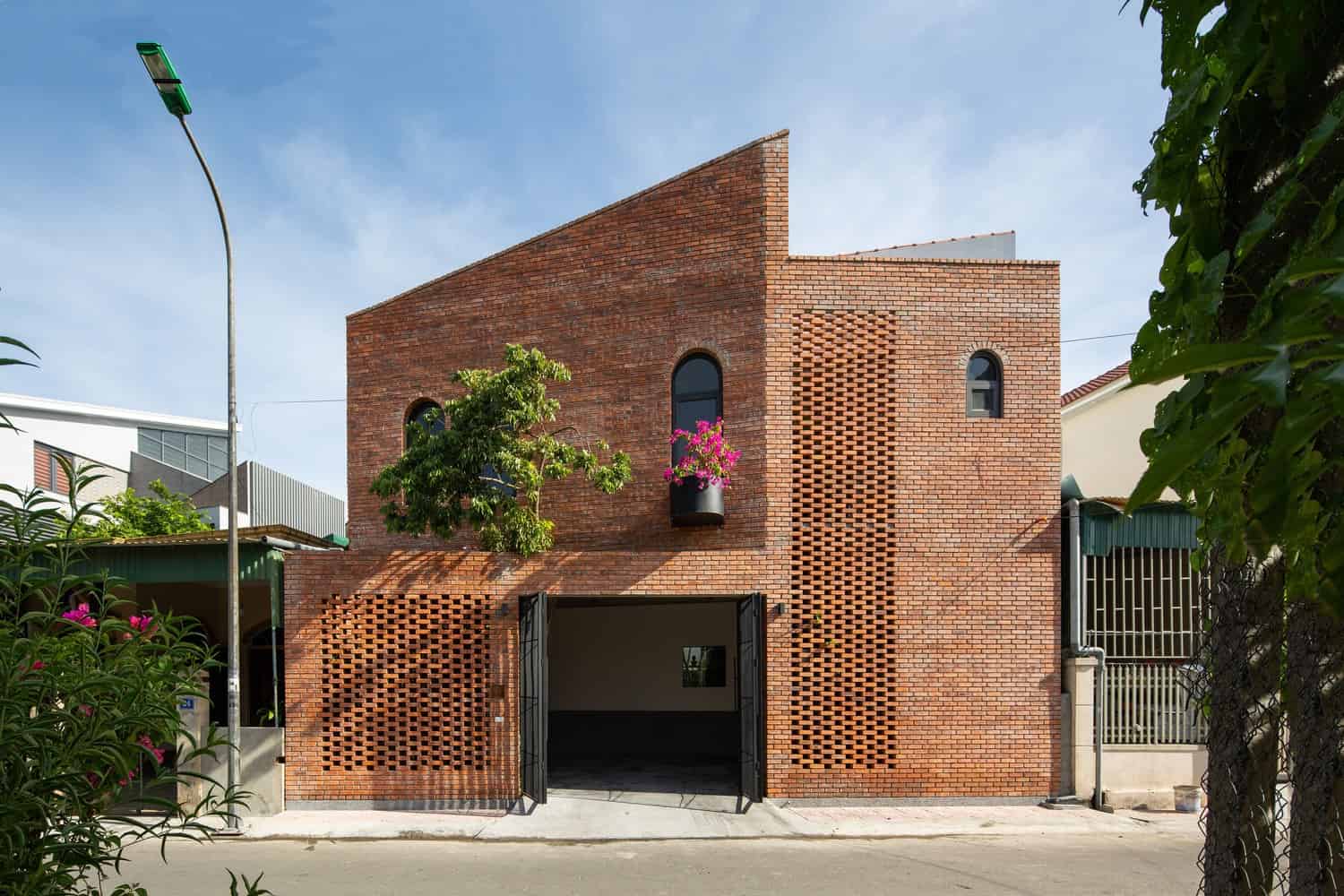 The Tiamo House by Dom Architect Studio in Ha Tinh, Vietnam