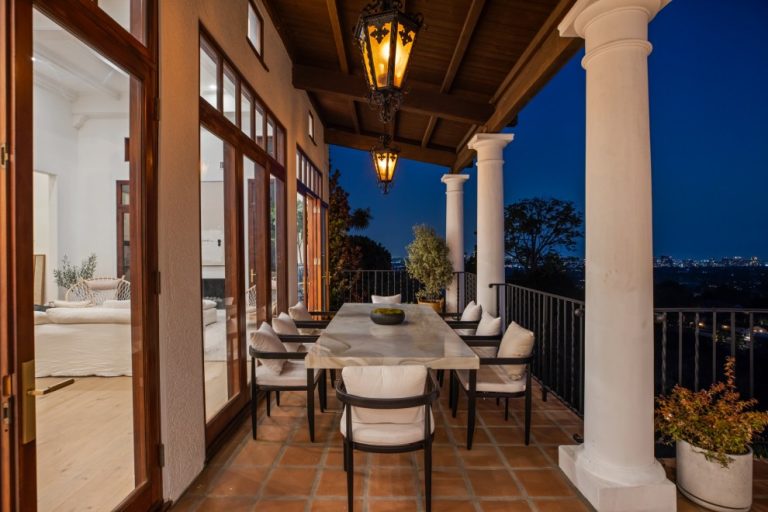 15 Beautiful Mediterranean Balcony Designs Every Home Needs
