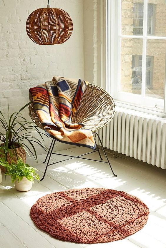 Elegant Models of Round Crochet Rug for Living Room