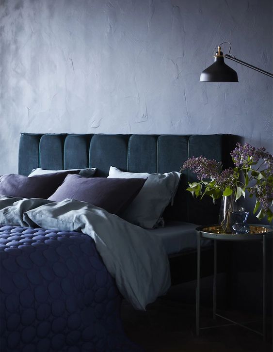 Tell us what your bedroom is like and we'll tell you which headboard you need