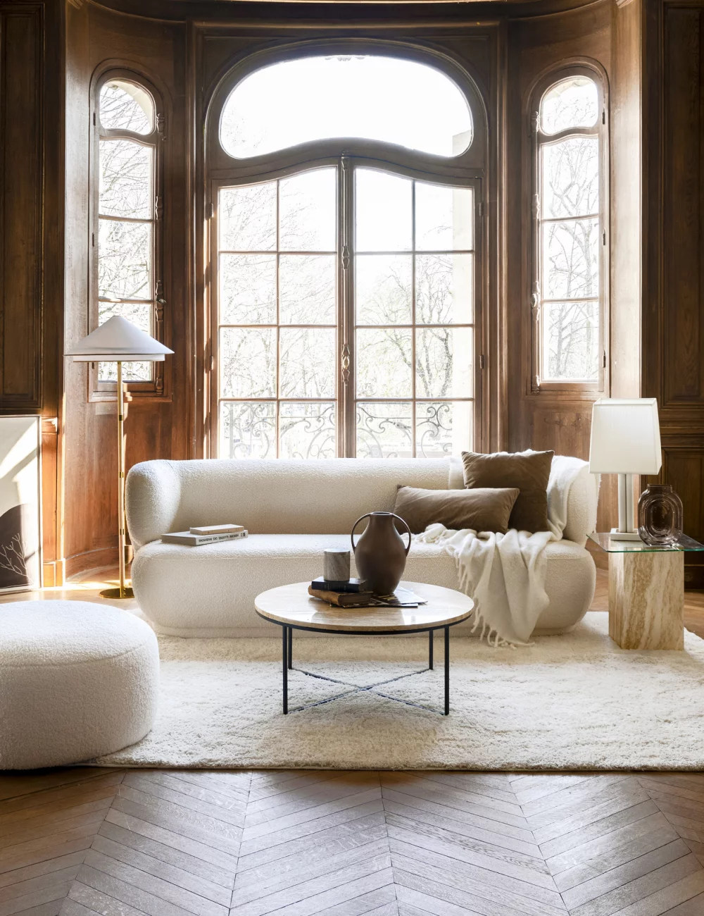 Curly wool sofas to cocoon all winter long