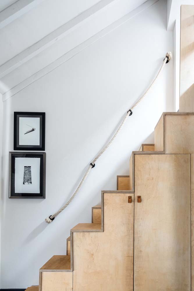 Perfect Ideas for Having Closet Under the Stairs Perfect Ideas for Having Closet Under the Stairs