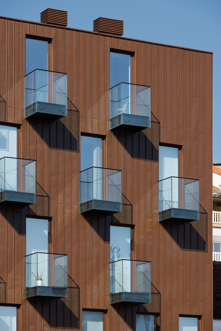 5ª Avenida by Mario Alves Arquiteto in Aveiro, Portugal 5ª Avenida by Mario Alves Arquiteto in Aveiro, Portugal