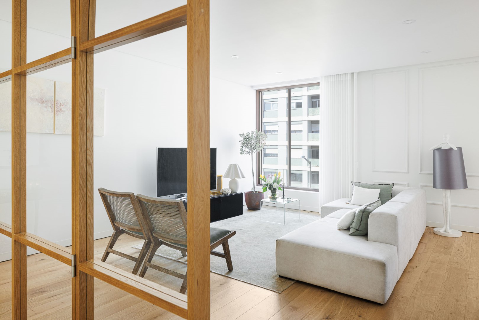 5ª Avenida by Mario Alves Arquiteto in Aveiro, Portugal 5ª Avenida by Mario Alves Arquiteto in Aveiro, Portugal