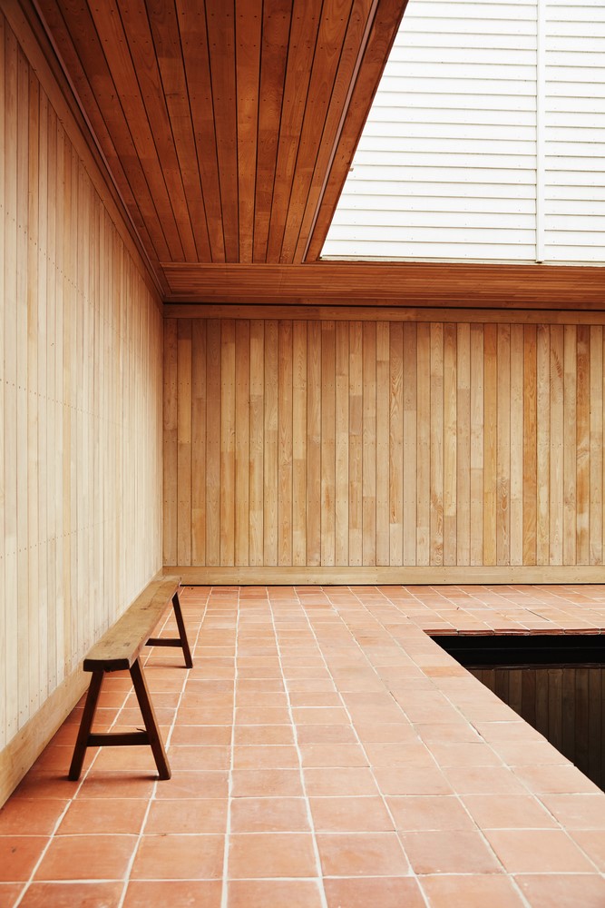 Caring Wood by James Macdonald Wright and Niall Maxwell in Kent, UK Caring Wood by James Macdonald Wright and Niall Maxwell in Kent, UK