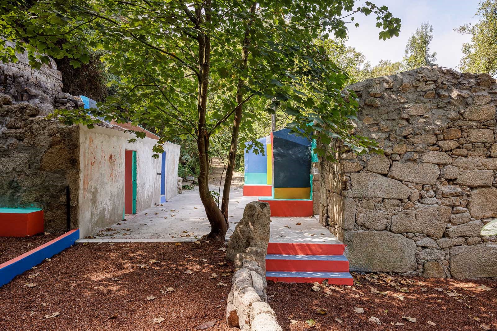 Escadinhas Footpaths by Paulo Moreira Architectures & Verkron Art Collective in Portugal Escadinhas Footpaths by Paulo Moreira Architectures & Verkron Art Collective in Portugal