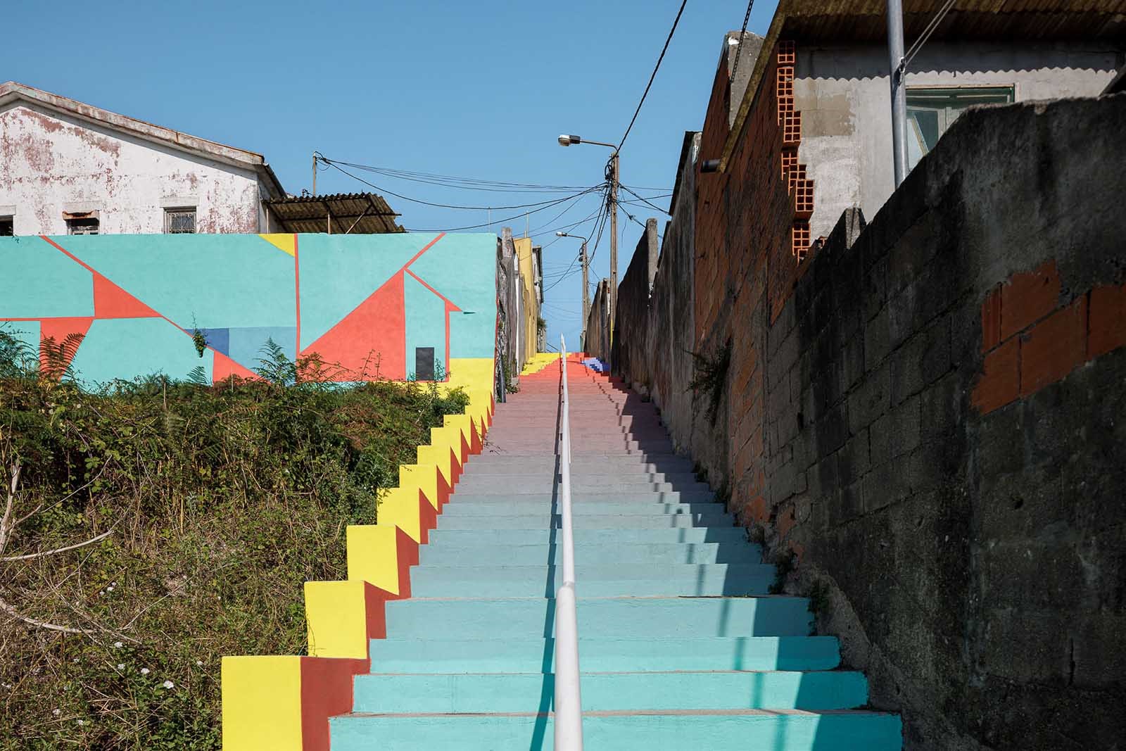 Escadinhas Footpaths by Paulo Moreira Architectures & Verkron Art Collective in Portugal Escadinhas Footpaths by Paulo Moreira Architectures & Verkron Art Collective in Portugal