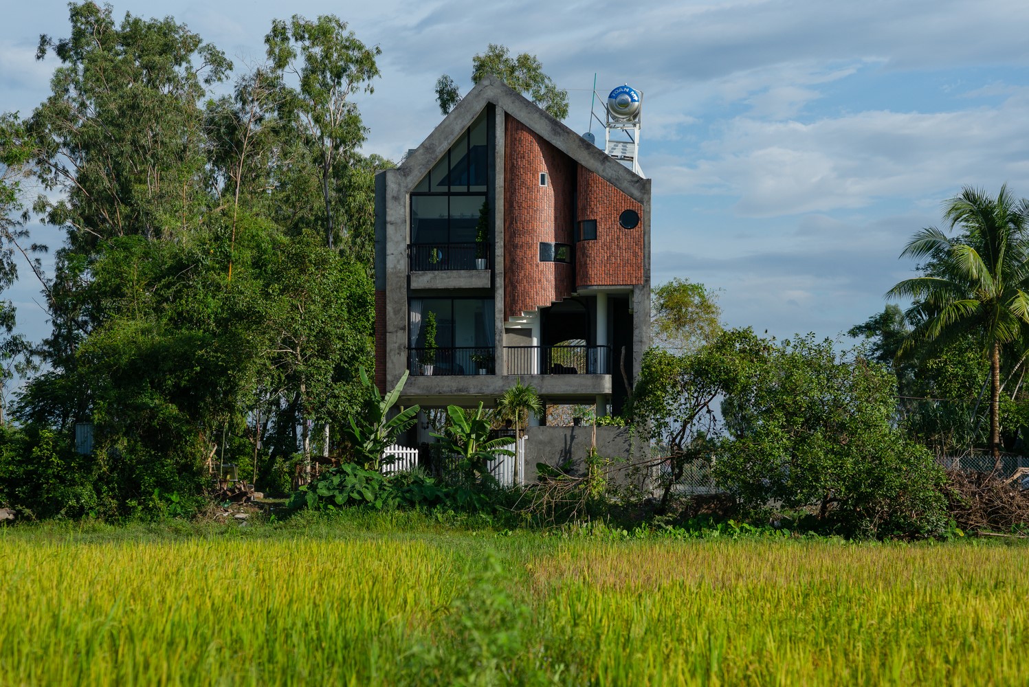 Fairytale House by Hinzstudio in Vietnam