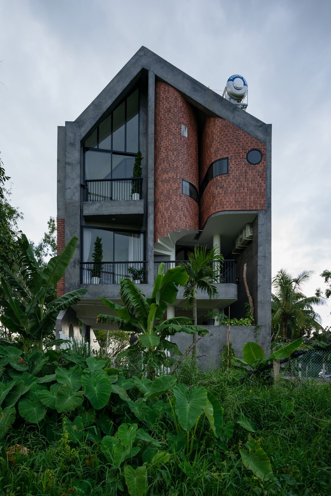 Fairytale House by Hinzstudio in Vietnam