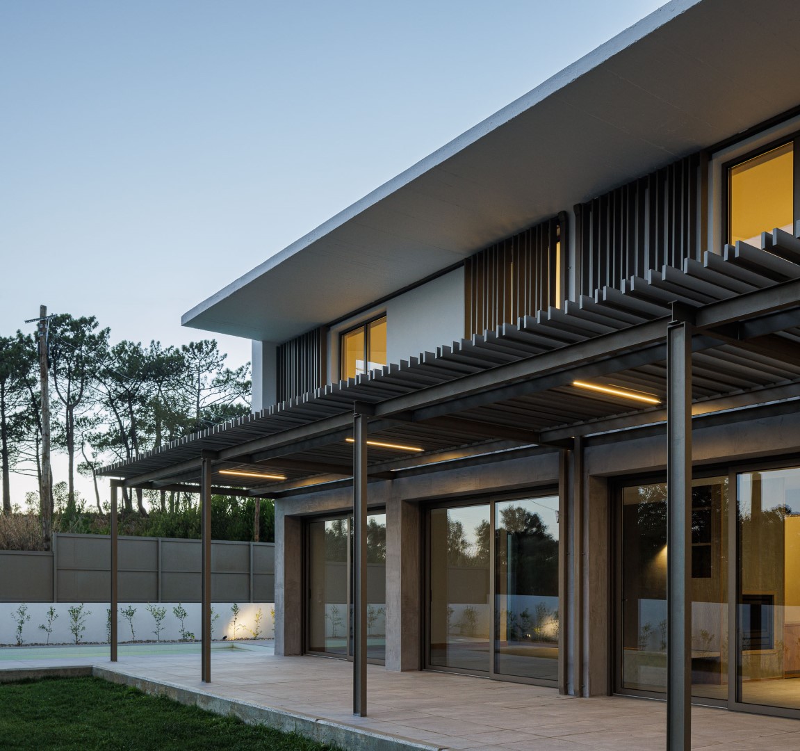 Houses in the Pine Forest by PK Arquitetos in Estoril, Portugal Houses in the Pine Forest by PK Arquitetos in Estoril, Portugal