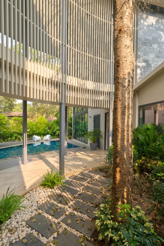 Moon House by SAV Architecture + Design in Siolim, India