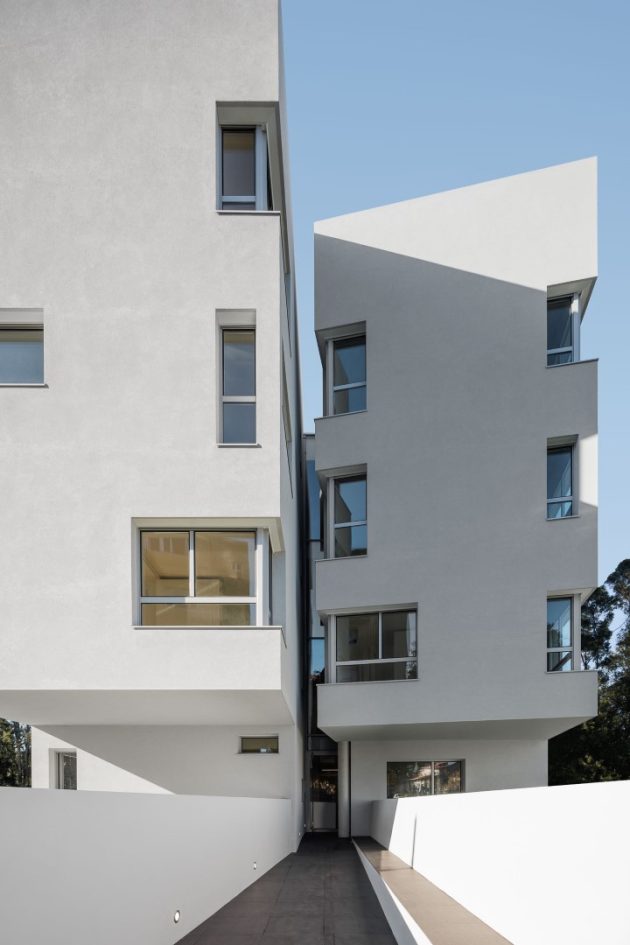 Nova Rio Housing in Portugal - Two volumes that dialogue with each other