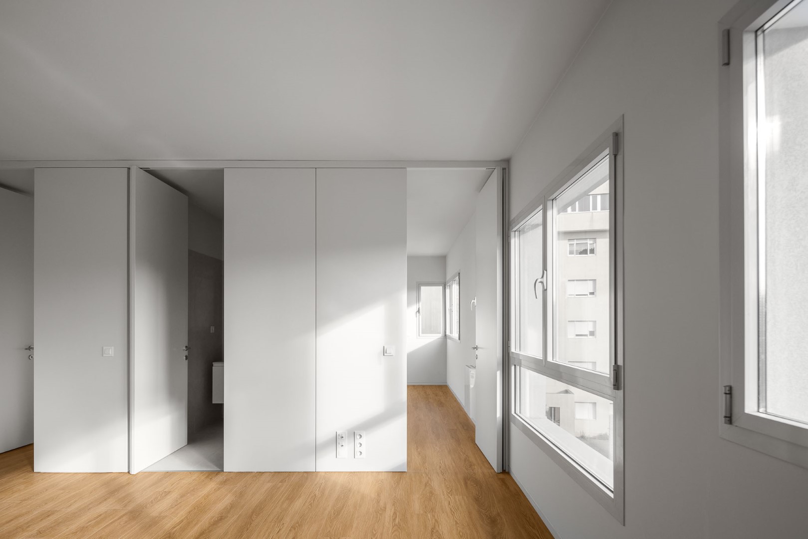 Nova Rio Housing in Portugal - Two volumes that dialogue with each other Nova Rio Housing in Portugal - Two volumes that dialogue with each other