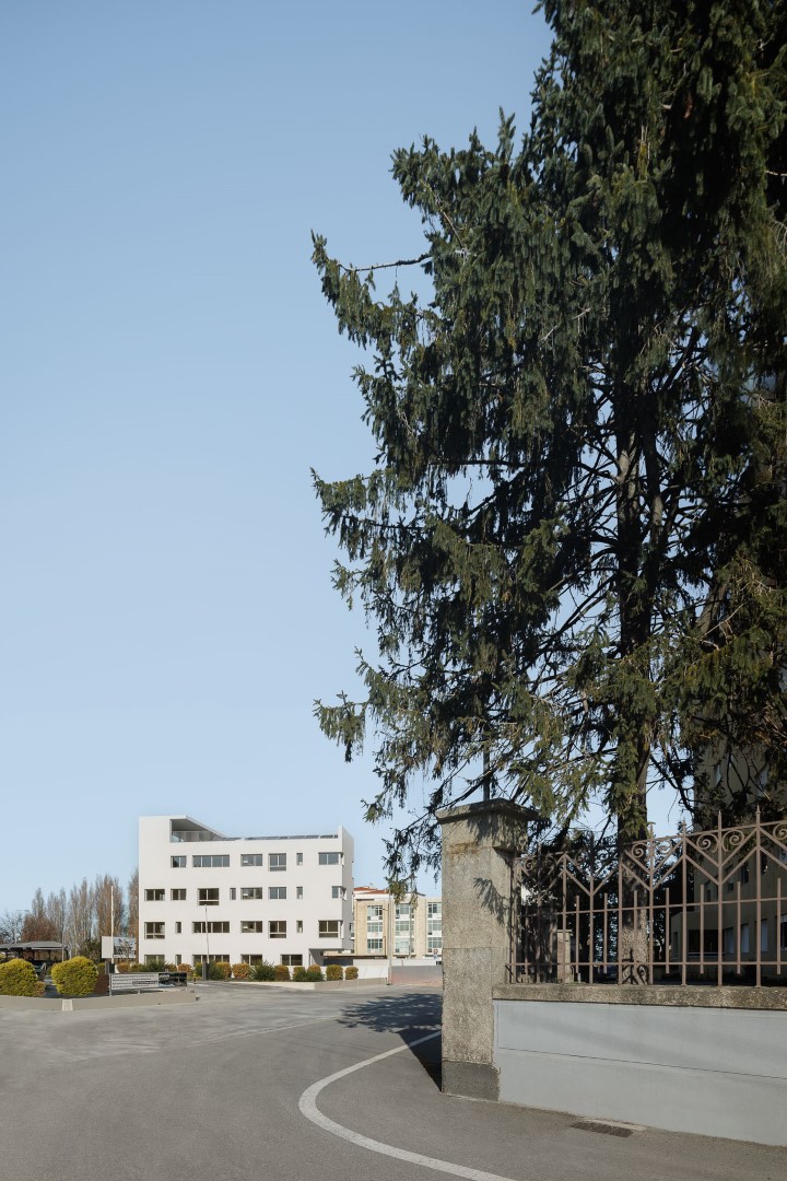 Nova Rio Housing in Portugal - Two volumes that dialogue with each other Nova Rio Housing in Portugal - Two volumes that dialogue with each other