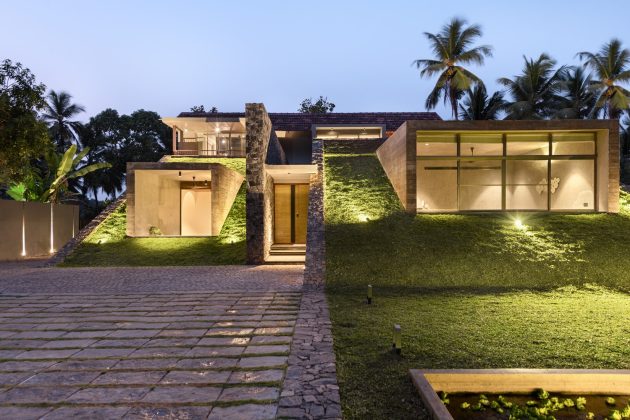 The Hidden House by Aslam Sham Architects in Kozhikode, India