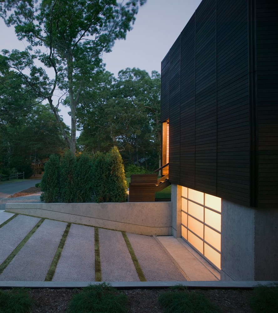 VH R-10 G House by Architecture-Infrastructure-Research in Tisbury, Massachusetts VH R-10 G House by Architecture-Infrastructure-Research in Tisbury, Massachusetts