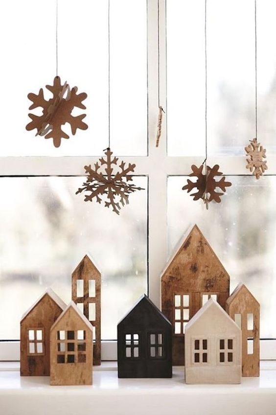 Wooden decorations for an authentic and natural Christmas