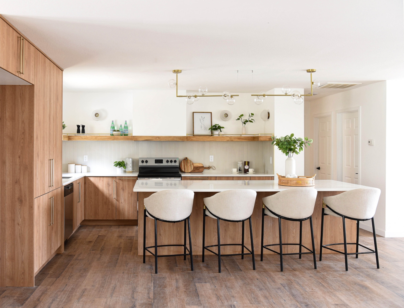 17 Delightful Scandinavian Kitchen Interiors That Will Fascinate You