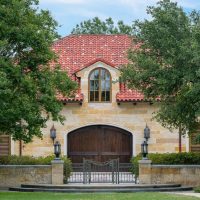 18 Brilliant Mediterranean Garage Designs For Your Inspiration