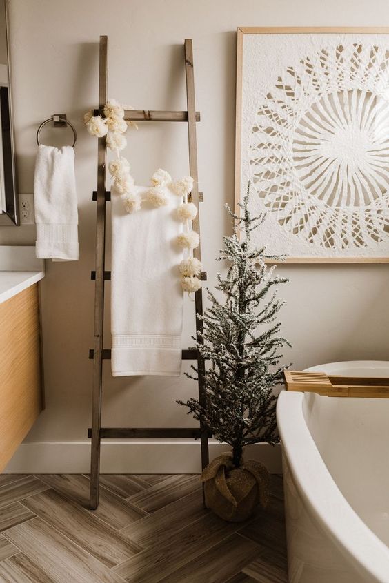 THE BEST IDEAS AND PROPOSALS TO DECORATE THE BATHROOM AT CHRISTMAS