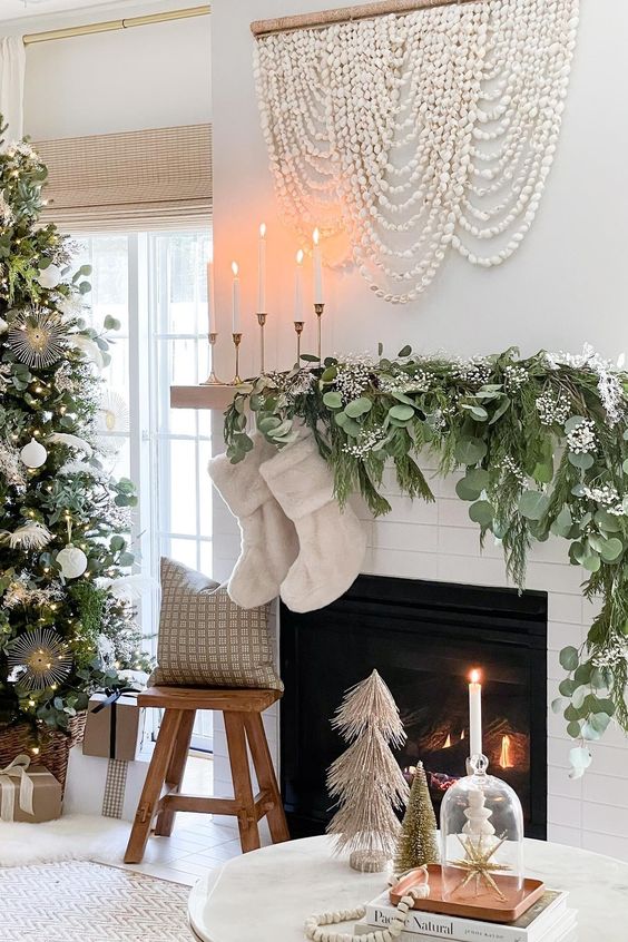 What are the decoration trends for Christmas 2022?