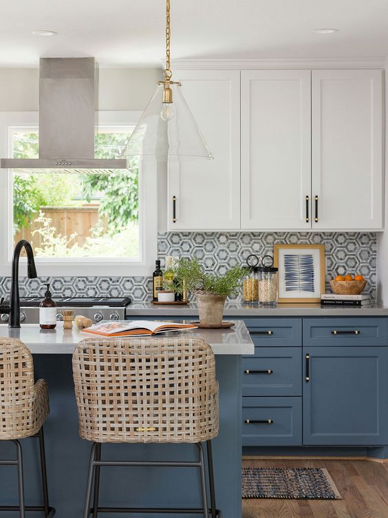 Inspiring Blue and White Kitchen Ideas