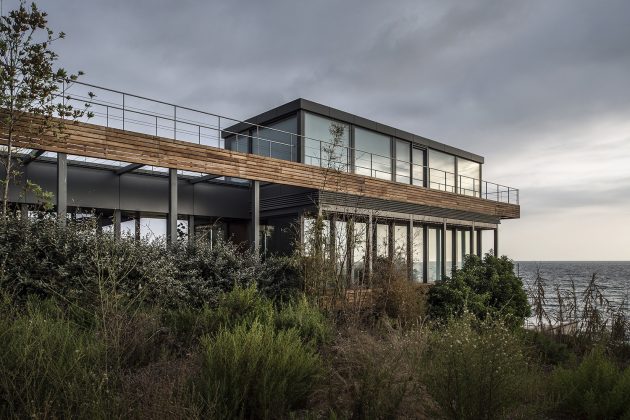 Aamchit Residence by Blankpage Architects in Lebanon