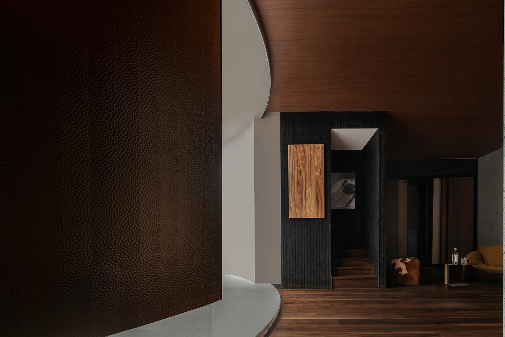 GIANT Floor Exhibition Hall by DHB Design in Chengdu, China GIANT Floor Exhibition Hall by DHB Design in Chengdu, China