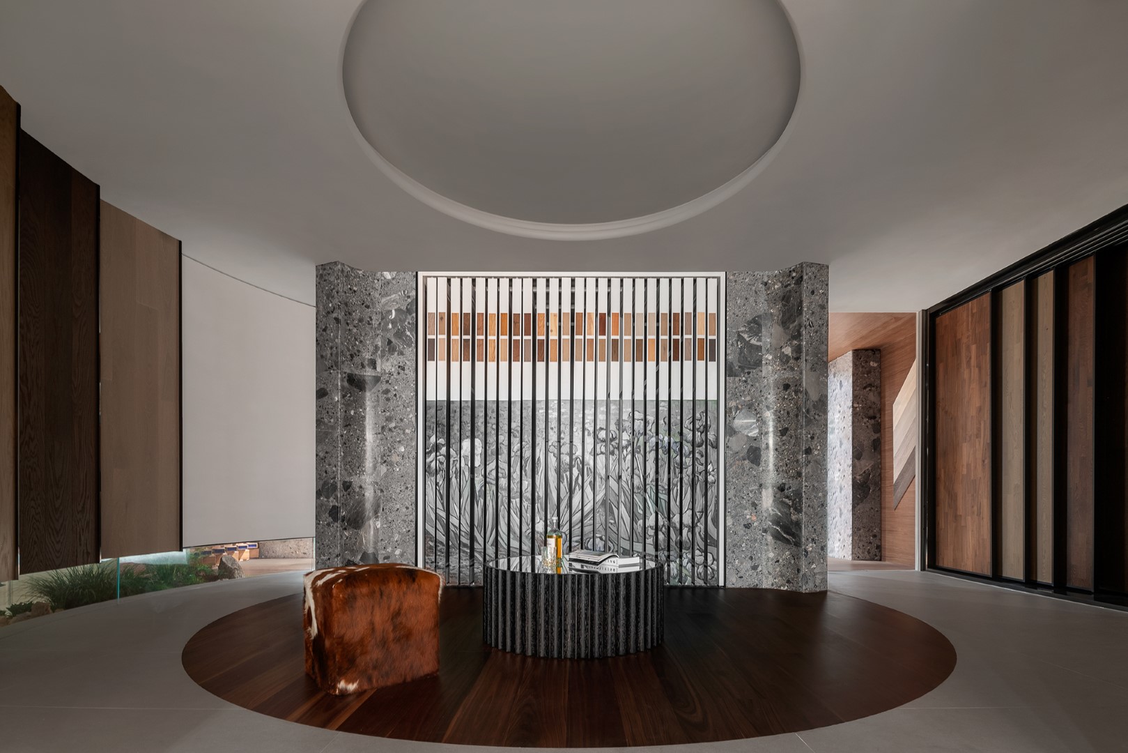 GIANT Floor Exhibition Hall by DHB Design in Chengdu, China GIANT Floor Exhibition Hall by DHB Design in Chengdu, China